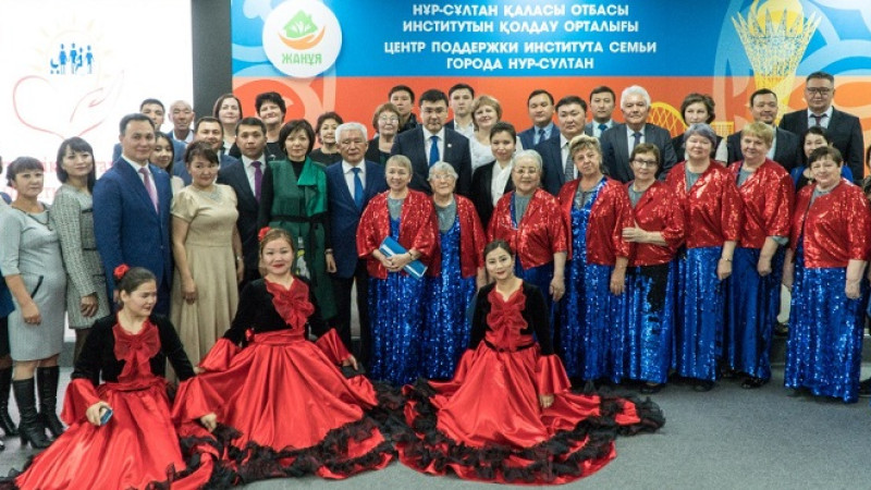 Елордада үздік әлеуметтік қызметкерлер марапатталды