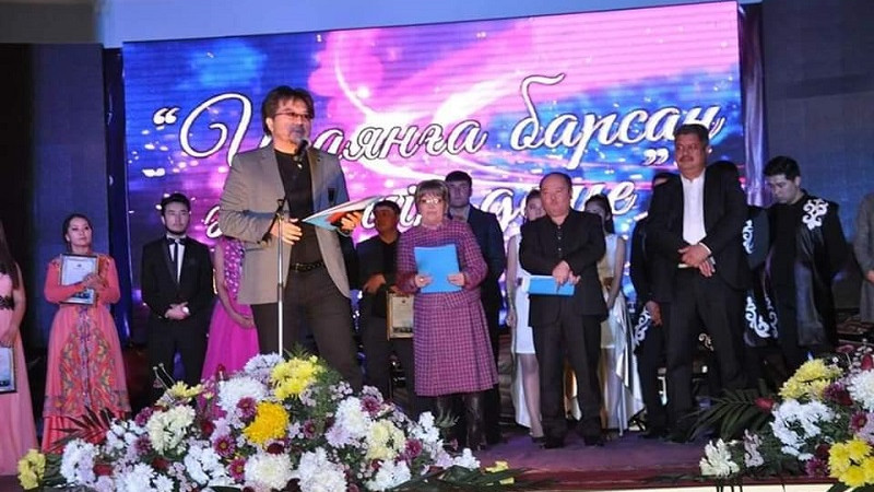 «Shaianǵa barsań ánshimin deme» oblystyq án baiqaýy ótti