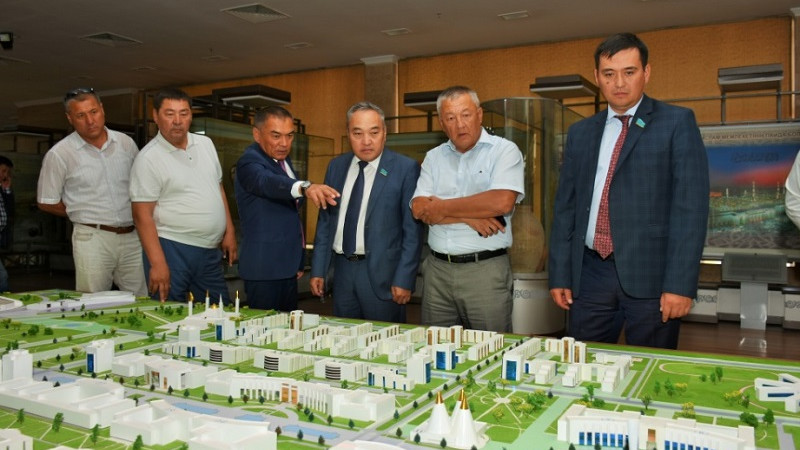Өндірісі өрге басқан Түркістан
