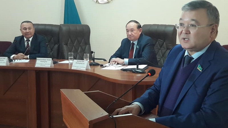 پرەزيدەنت جولداۋى جاڭا ماقساتتارعا جەتەلەيدٸ