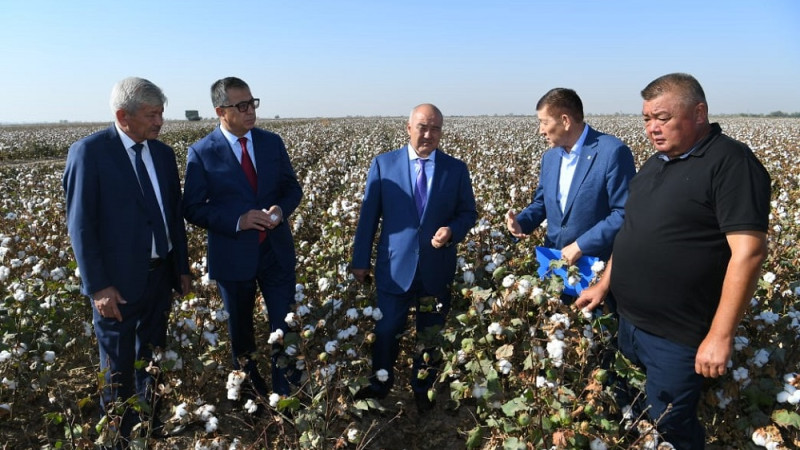 جەتٸساي ديقاندار سۋ مەسەلەسٸن شەشكەن ەلباسىعا العىس ايتتى