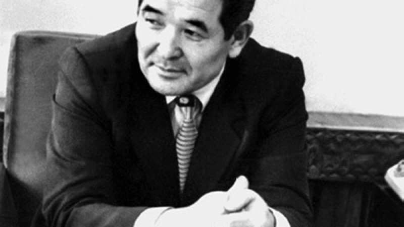 Ózbekáli Jánibekovti eske aldy