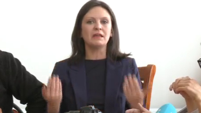 "Vremia" gazetiniń tilshisi: "Azilhan Nýrshaiykov? Kto on takoi?" (video)