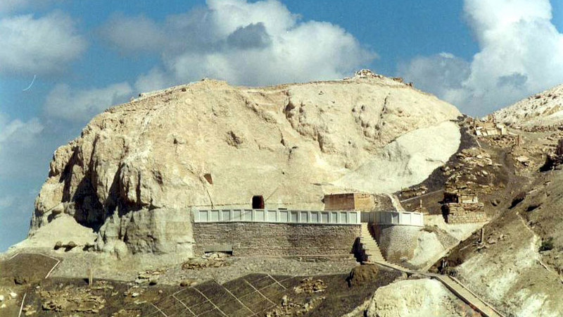 بەكەت اتا مەشٸتٸ نەمەسە بابا تۋرالى بايان