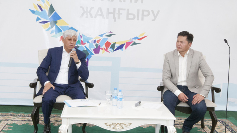 ەكٸم ارداگەرلەر مەن زييالى قاۋىمعا قۇرمەت كٶرسەتتٸ