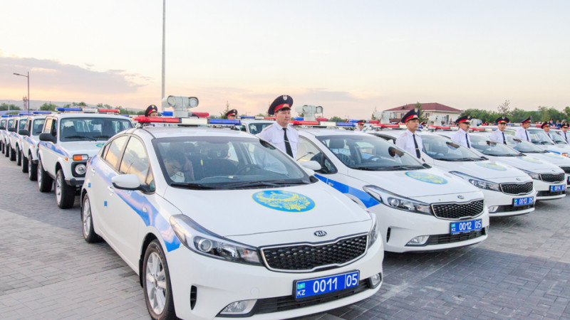 الماتى وبلىسى پوليتسەيلەرٸنە جاڭا 50 قىزمەتتٸك كٶلٸك تابىس ەتٸلدٸ