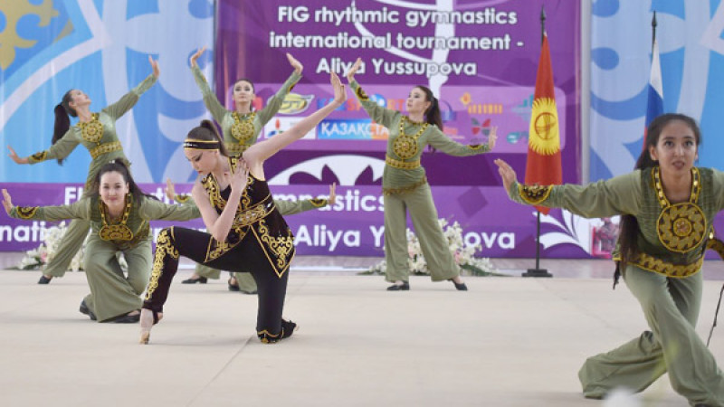 Shymkentte kórkem gimnastikadan halyqaralyq týrnir bastaldy