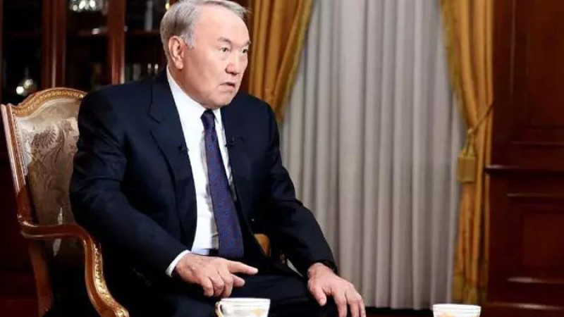 Назарбаев: «Үкімет латынға көшуді бастауы керек»