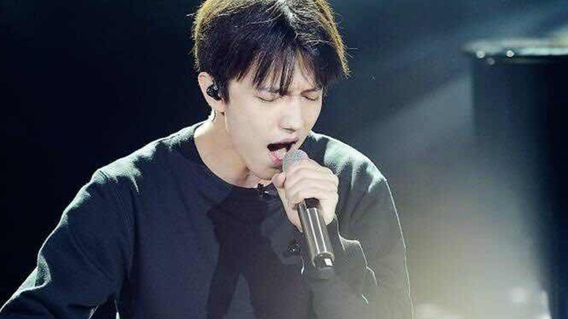 Dimash Qytaidyń tanymal saityna qazaqsha suhbat berdi (video, tolyq nusqa)