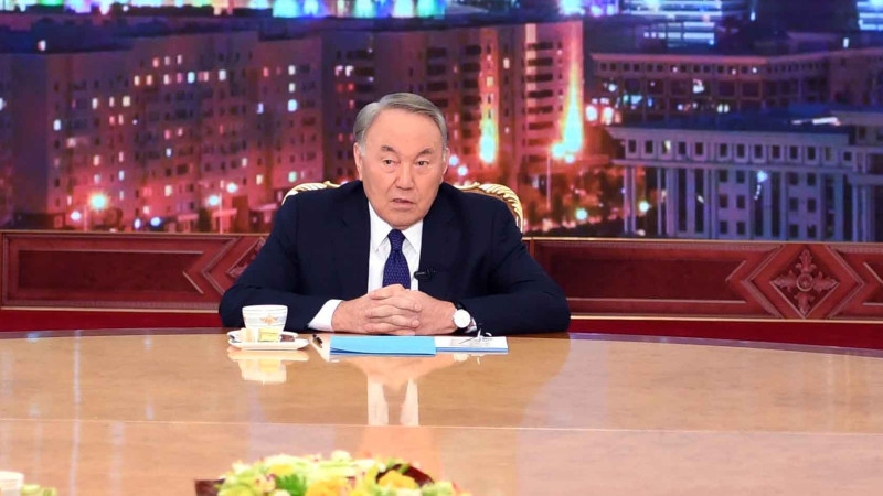 Nazarbaev bilikte nege uzaq otyr?
