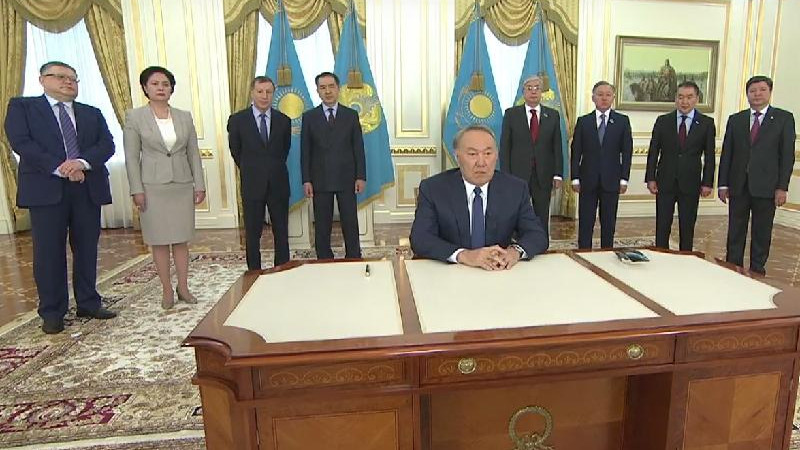 Елбасы Конституцияға енгізілген өзгертулерге жария қол қойып, халыққа Үндеу жолдады