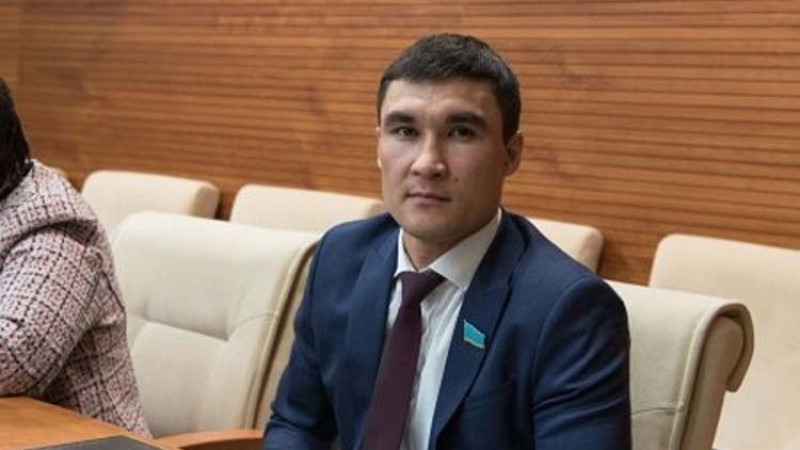 سەپيەۆ تٸنٸكەەۆتٸڭ ورنىن باستى