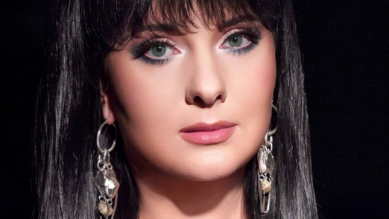 Күйеуінен қорлық көрген Карина Абдуллина ұлын басқа адамның атына жаздырған