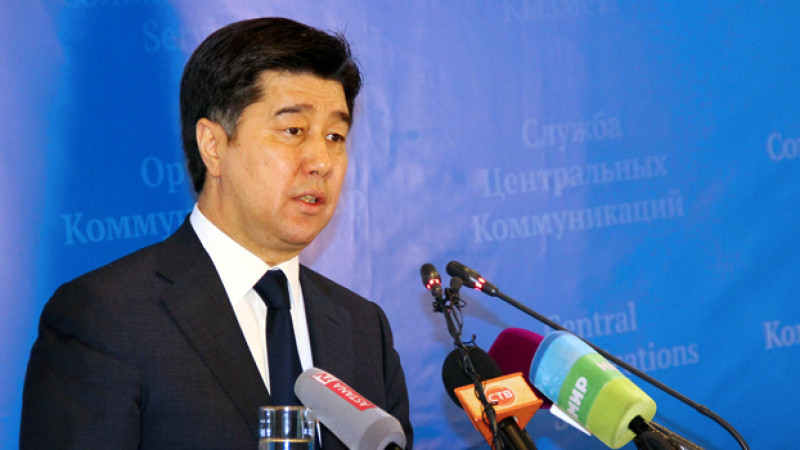 Бәйменов: "Қағазбастылықтың кесірінен жұмыс түнге дейін созылады"