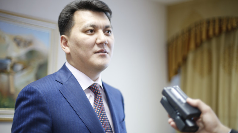 Erlan QARIN: «Táýelsizdik pen el tutastyǵynan eshnárse joǵary emes»