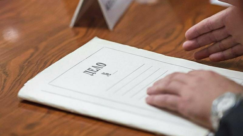 “ارتىق قىلامىن دەپ, تىرتىق قىلدى”: تٷركٸستاندا مەكتەپ ديرەكتورىنىڭ ٷستٸنەن قىلمىستىق ٸس قوزعالدى