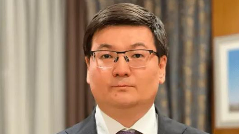 Президент іс басқарушысының әкесі де ұзақ уақыт осы қызметте орынбасар болған