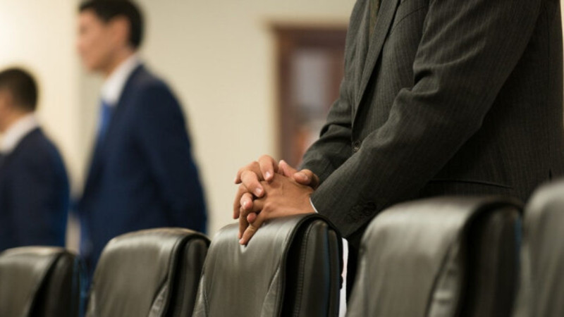 جامبىل وبلىسىندا 11 ميلليارد تەڭگەنٸ زاڭسىز جۇمساماق بولعان شەنەۋنٸكتەر جازالاندى