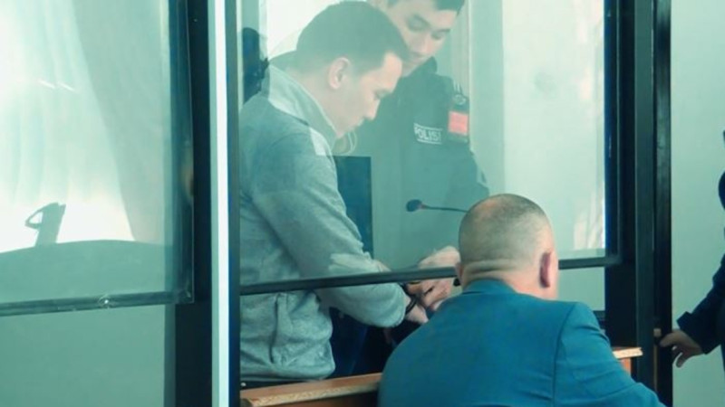 مەملەكەتتٸڭ 410 ميلليون تەڭگەسٸ بٸر مەكتەپتٸڭ بۋحگالتەرٸنٸڭ قالتاسىنا كەتكەن