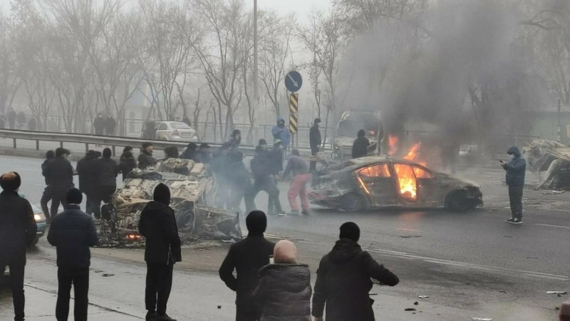 Taldyqorǵanda burynǵy politseiler qańtar oqiǵasy kezinde adamdardy azaptaǵan