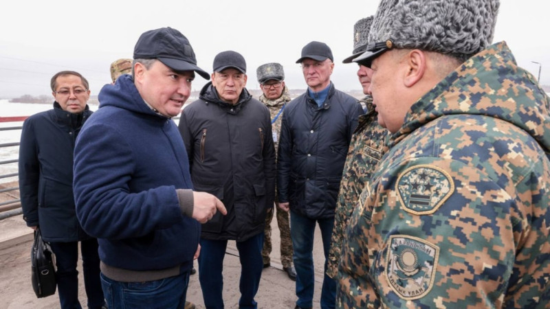 Oljas Bektenov: Prezident sý tasqynymen kúreske barlyq kúshti jumyldyrý mindetin qoidy