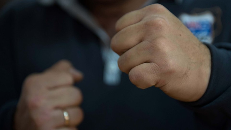 ٸشٸپ الىپ, ساۋنادا تٶبەلەس شىعارعان شەنەۋنٸك ەكٸمدٸكتە قىزمەتكە تاعايىندالدى