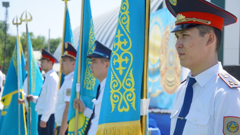 Tuǵyryń biik bolsyn, kók bairaq