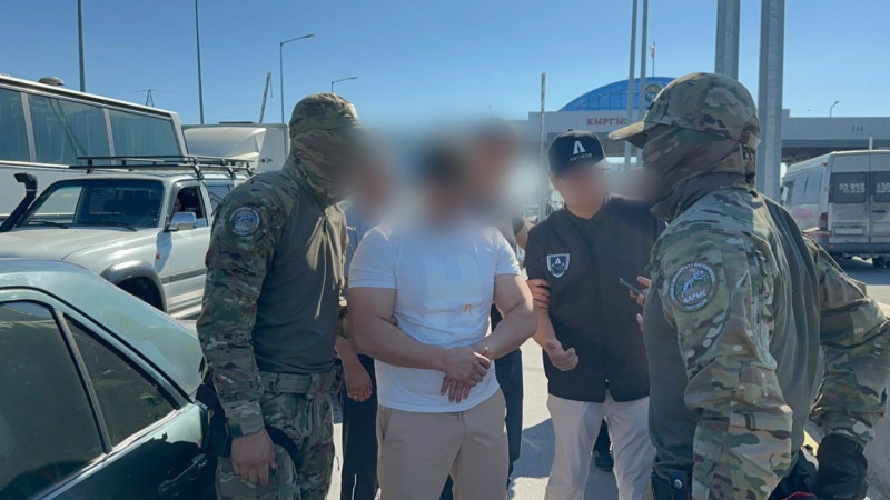 انتيكور مەملەكەتتٸك مٷلٸككە قول سالدى دەگەن كٷدٸكتٸنٸ ۇستادى