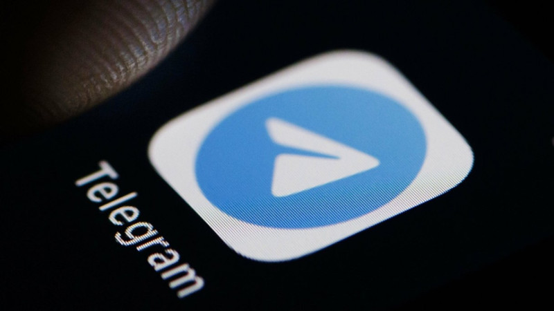 Ýkrainada áskeriler men sheneýnikterge Telegram qoldanýǵa tyiym salyndy
