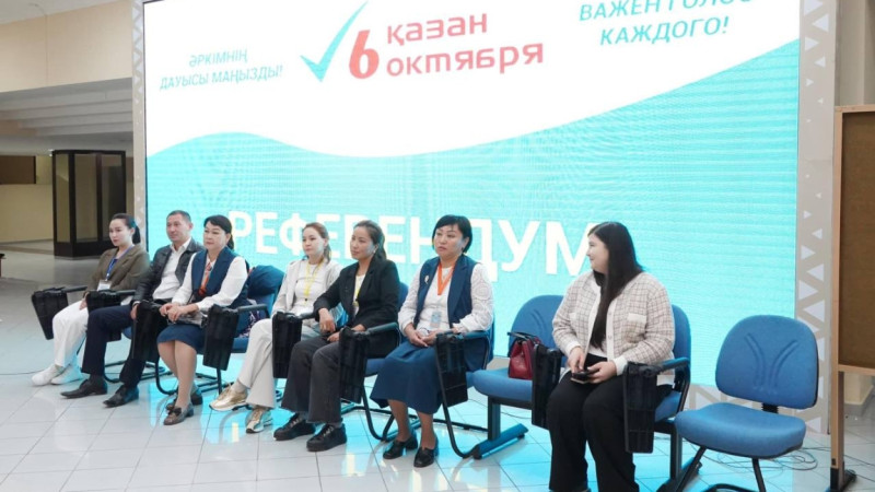 Referendým: Túrkistan oblysynda 1 myńǵa jýyq ýchaske óz jumysyn bastady