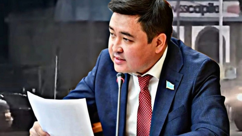 "Qarapaiym jumysty ministrlik qiyndatyp jiberdi". Depýtat ROP máselesin kóterdi