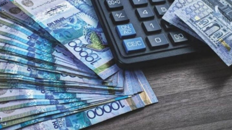 Qazaqstanda 1 million teńgeden asa jalaqy alatyndar kimder?