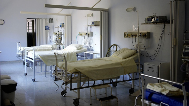 Aqmola oblysynda onkologiialyq naýqastardyń quqyǵyn shektegender jazalandy