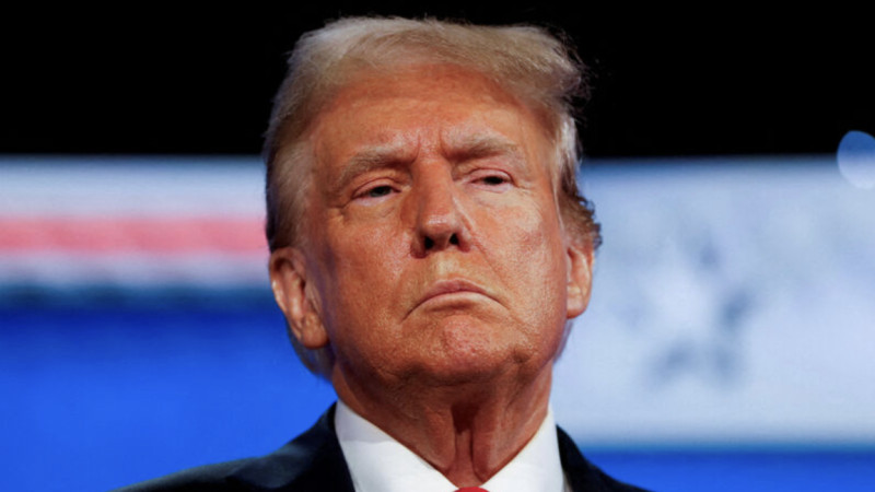 توقاەۆ پەن ترامپ تەلەفون ارقىلى سٶيلەستٸ: پرەزيدەنتتەر نەگە ۋاعدالاستى?