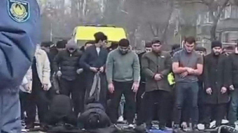 Joldy jaýyp, namaz oqýǵa tyiym salynady — QMDB
