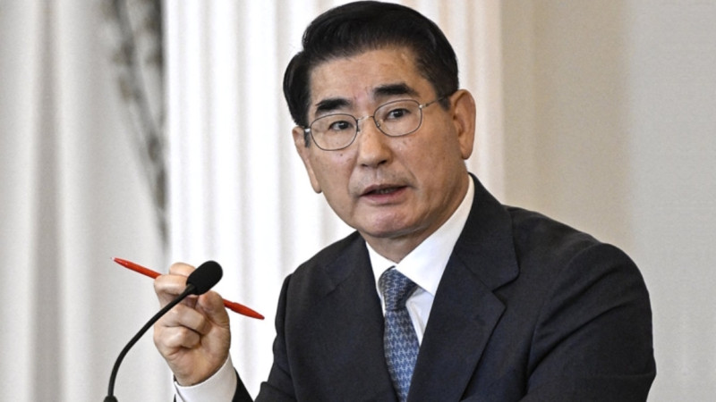 Ońtústik Koreianyń burynǵy qorǵanys ministri óz-ózine qol jumsamaq boldy
