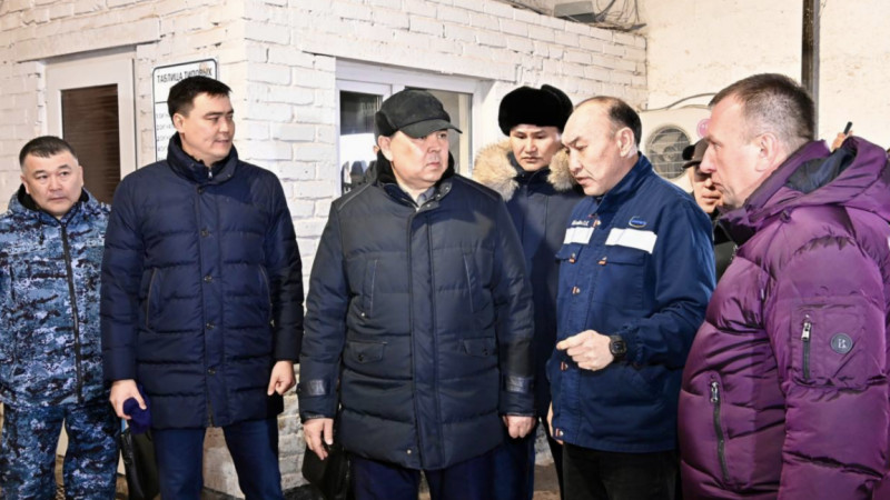 Qazaqmys shahtasyndaǵy apat: oqiǵa ornyna Qanat Bozymbaev bardy
