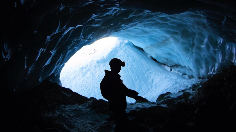 اقتٶبەدە "بولاشاق" شاحتاسىندا جارىلىس بولدى:  4 كەنشٸنٸ كٷيٸك شالدى
