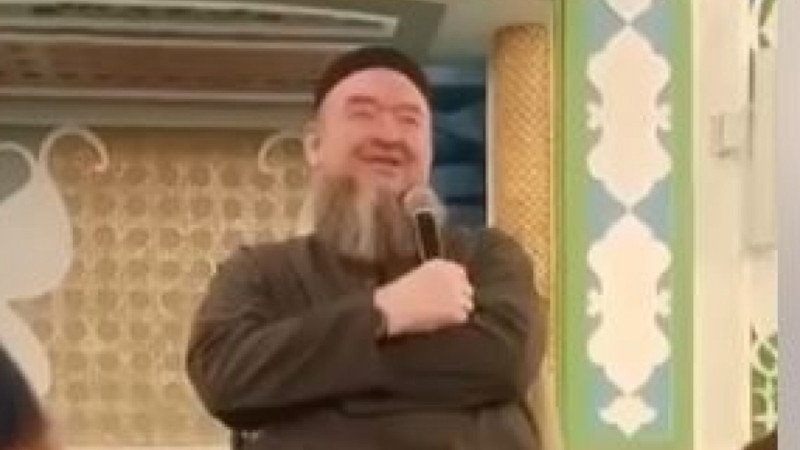 قمدب مەشٸتتە ۋاعىز ايتىپ, بالالارعا اياعىن ۋقالاتقان يمامعا قاتىستى مەلٸمدەمە جاسادى