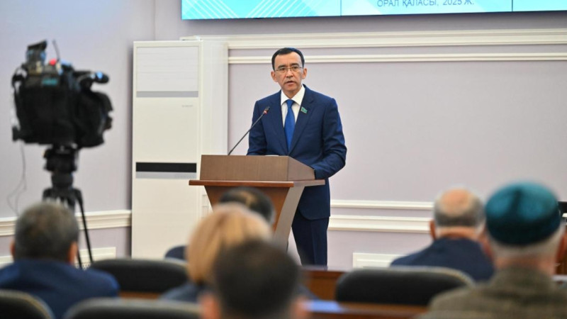 "Biyl BQO-ǵa 841 mlrd teńge investitsiia tartyp, iri jobalardy iske asyrý kózdelgen" - Áshimbaev