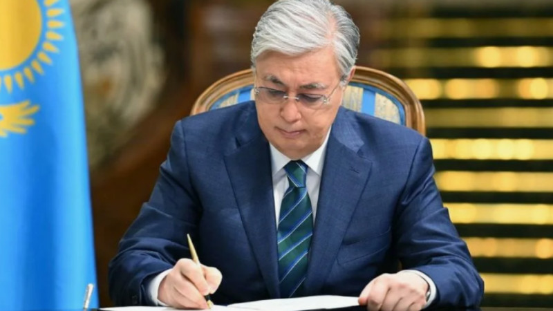 Тоқаев Ұлттық құрылтайда көтерілген мәселелерді жүзеге асыру туралы жоспарға қол қойды