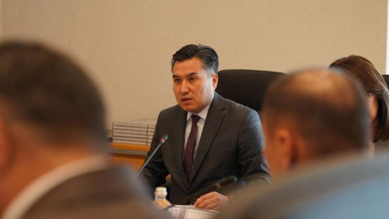Vitse-ministr Asqarbek Ertaev jumys saparymen Túrkistan oblysyna keldi