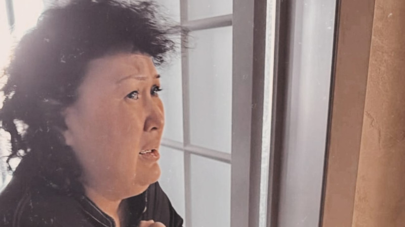 تەرگەۋ يزولياتورىندا وتىرعان ەكس-سۋديا جولمانوۆا كٸمگە قوقان-لوقى كٶرسەتكەن?