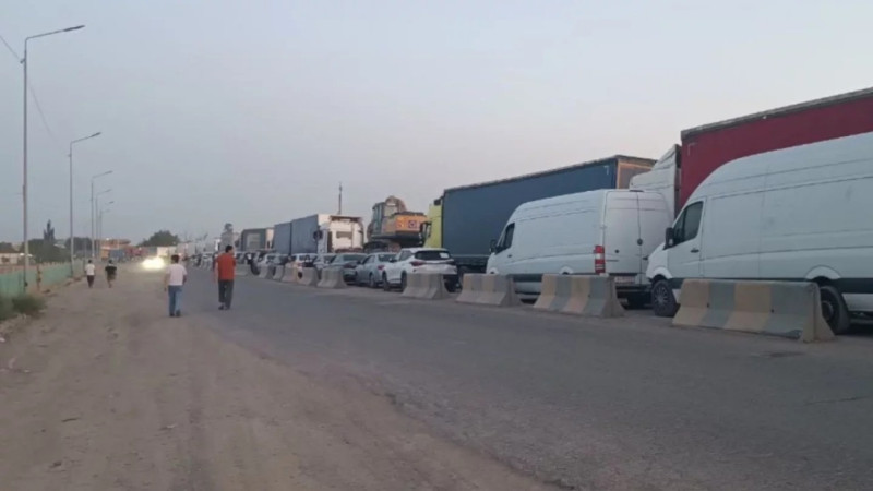 قازاقستان مەن ٶزبەكستان شەكاراسىندا تەرتٸپسٸزدٸك ورىن الدى – دەرەككٶز