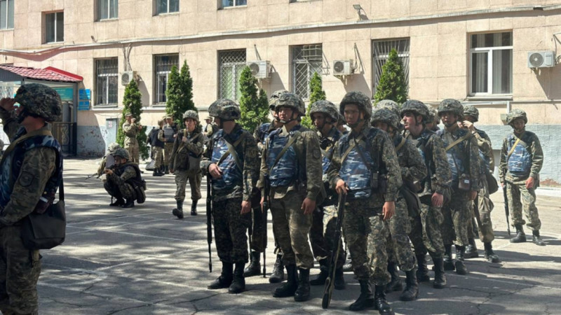 جاستاردى ەسكەرگە كٶشەدەن كٷشتەپ ەكەتٸپ جاتىر: قورعانىس مينيسترلٸگٸ نە دەيدٸ?