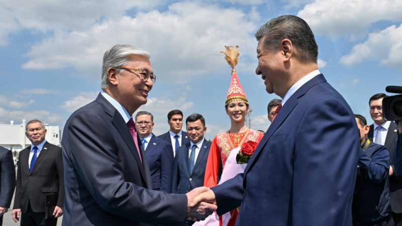 Toqaev Si Tszinpindi Astana áýejaiynan qarsy aldy