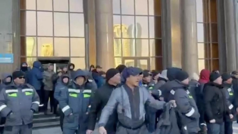 ماڭعىستاۋداعى مۇناي سالاسىنداعى تٷيتكٸلدەرگە مەردٸگەرلەر سەبەپ — قازمۇنايگاز