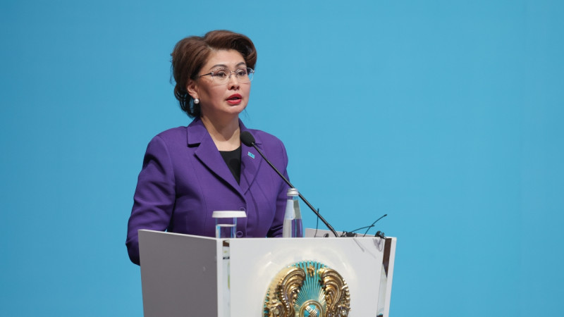 كەمەلەتكە تولماعانداردىڭ تٷنگٸ ۋاقىتتا جٷرۋٸنە تىيىم: اتا-انالارعا ٷندەۋ جاسالدى