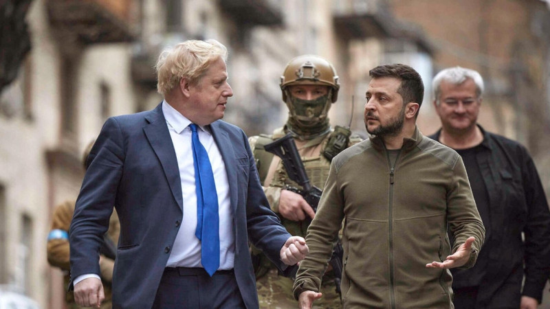 Boris Djonson Ýkrainadaǵy soǵysty jalǵastyrý úshin para alǵan bolýy múmkin — derekkóz