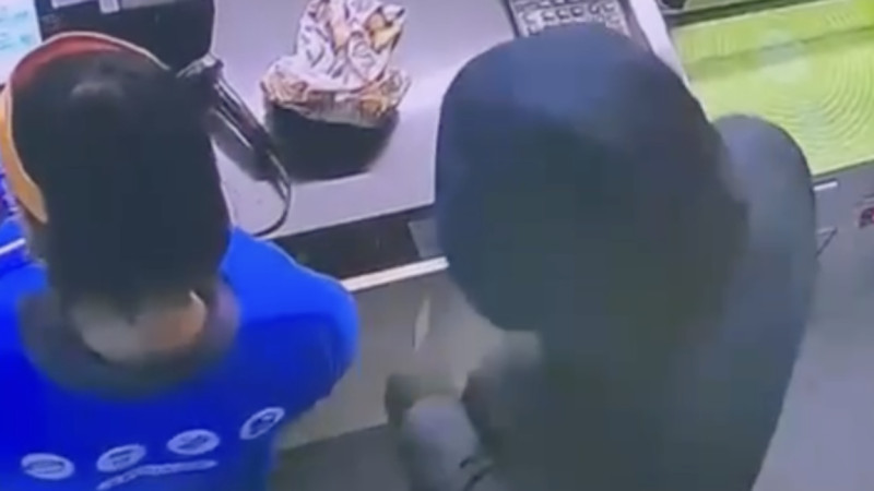 اقتاۋدا جانارماي قۇيۋ بەكەتٸنە قاراقشىلىق شابۋىل جاسالعان